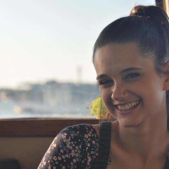 Meet your Posher, Thaesha - Picture 1 of 1